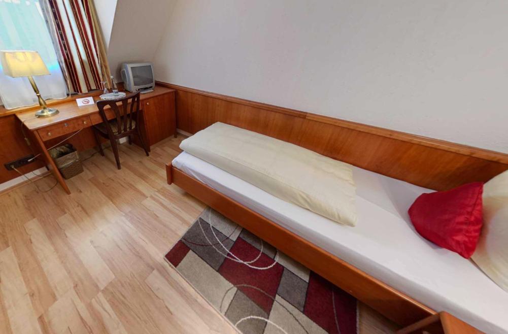 Hotel Lamm Remshalden Pokój zdjęcie